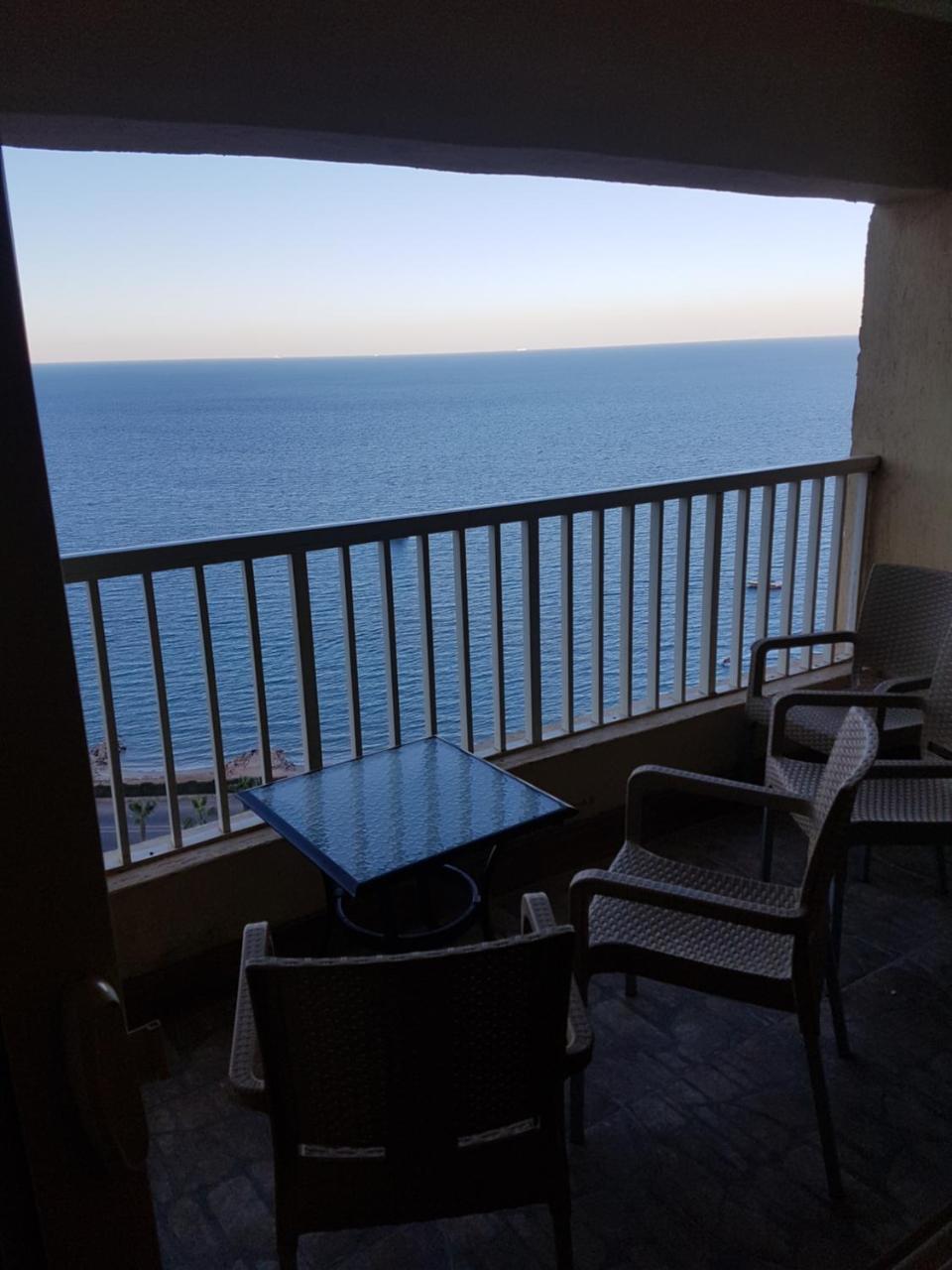 עיין סוחנה Apartment At Porto Sokhna Pyramids - מראה חיצוני תמונה